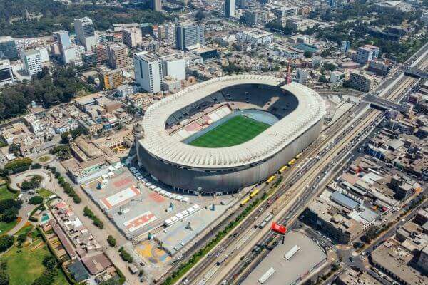 Estádios-Icônicos-do-Futebol-Brasileiro-e-Mundial.